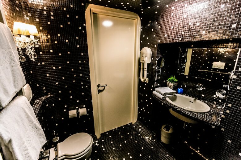 Avogaria 5 Rooms