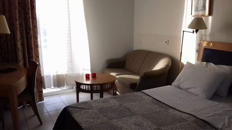 Aparthotel Jonathan Studio Apartments