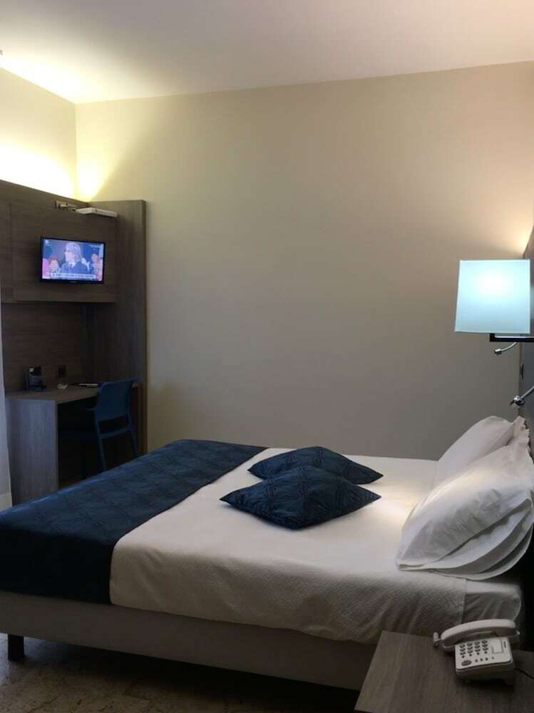 Hotel Mediterran�e