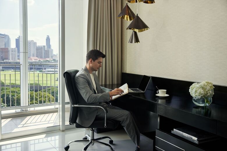 Dusit Suites Hotel Ratchadamri, Bangkok