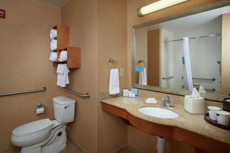 Hotel Hampton Inn & Suites Canton