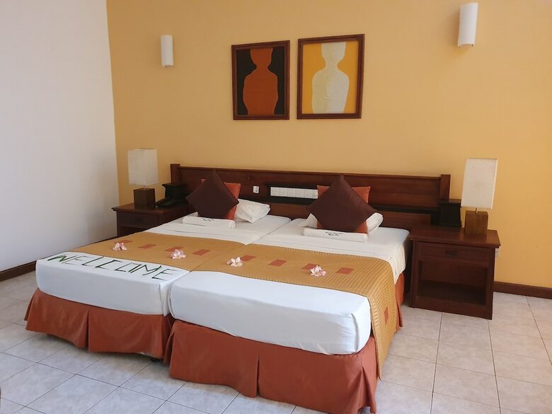 Hotel Induruwa Beach Resort