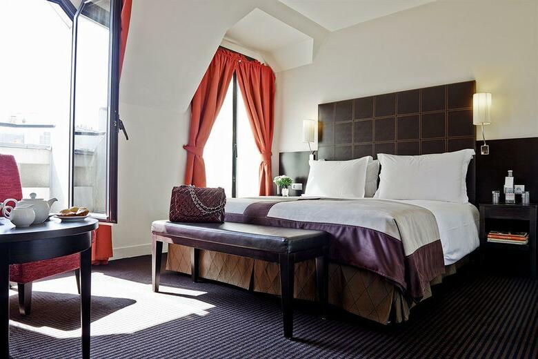 Plaza Tour Eiffel Hotel