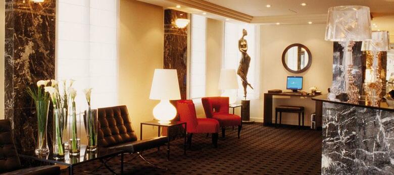 Plaza Tour Eiffel Hotel