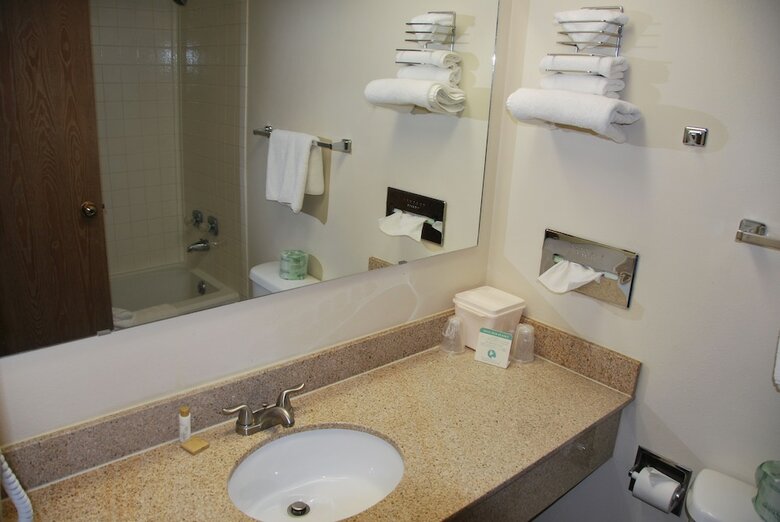 Hotel National 9 Price