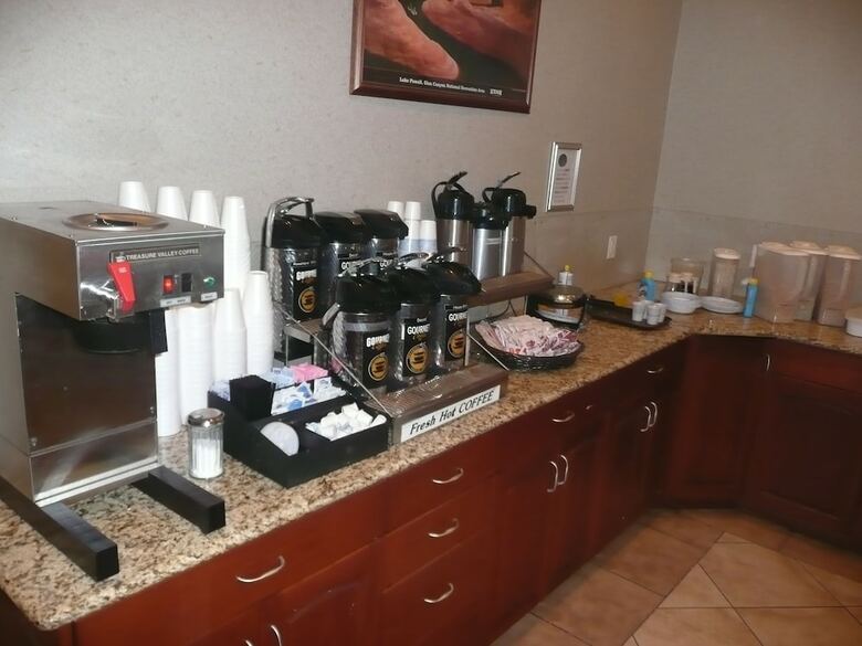 Hotel National 9 Price