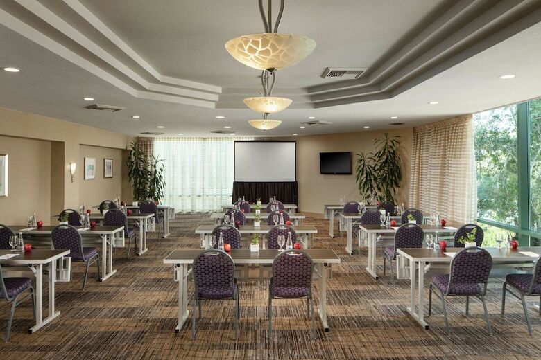 Doubletree By Hilton San Diego - Hotel Circle