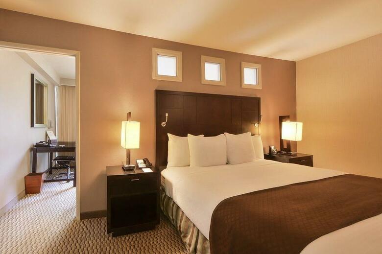 Doubletree By Hilton San Diego - Hotel Circle