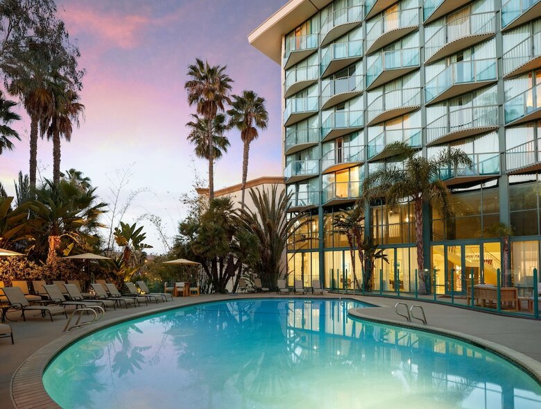 Doubletree By Hilton San Diego - Hotel Circle