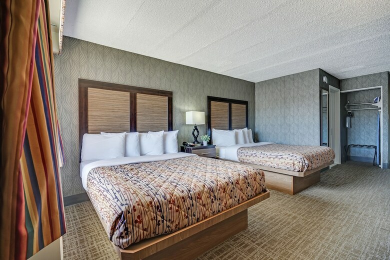 Hotel Blue Creek Inn