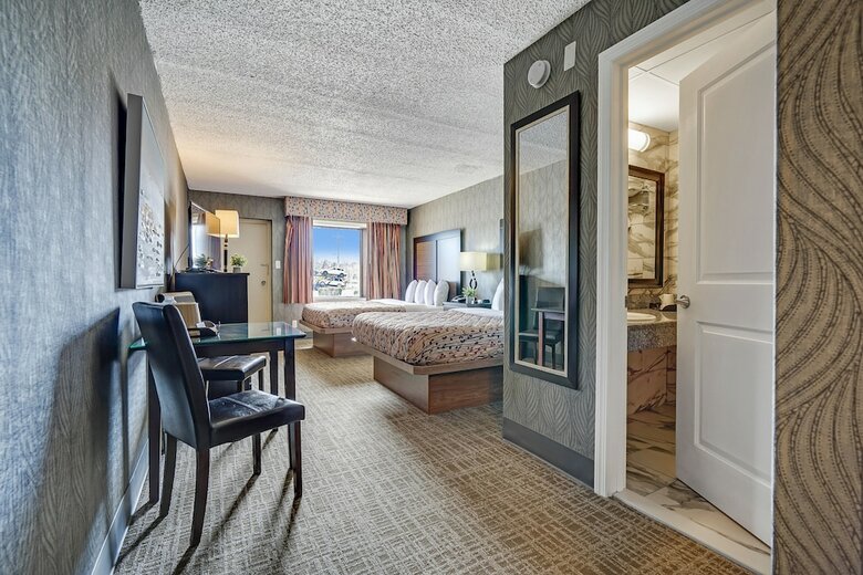 Hotel Blue Creek Inn