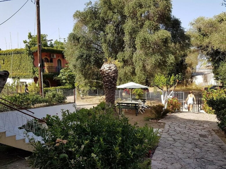 Apartamentos Laopetra Studios