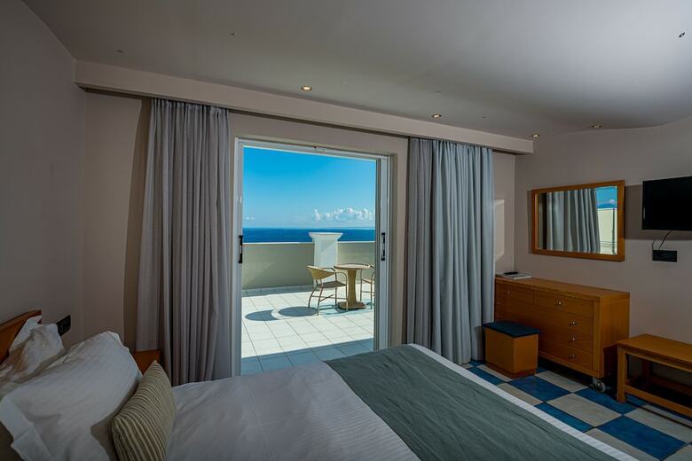 Hotel Alexandra Beach Resort & Spa