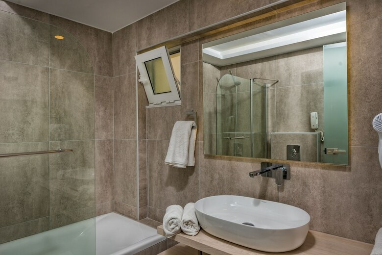 Hotel Alexandra Beach Resort & Spa
