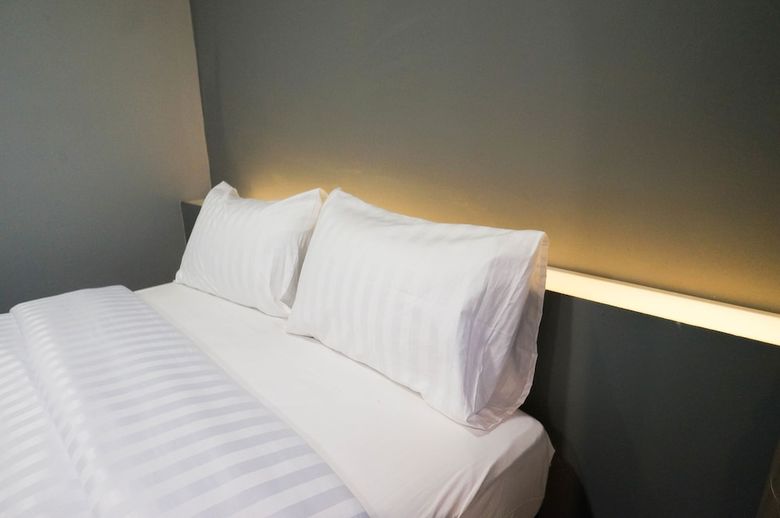 Hotel Lux Rooms Night Bazaar