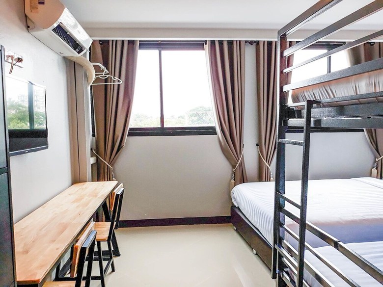 Hotel Lux Rooms Night Bazaar