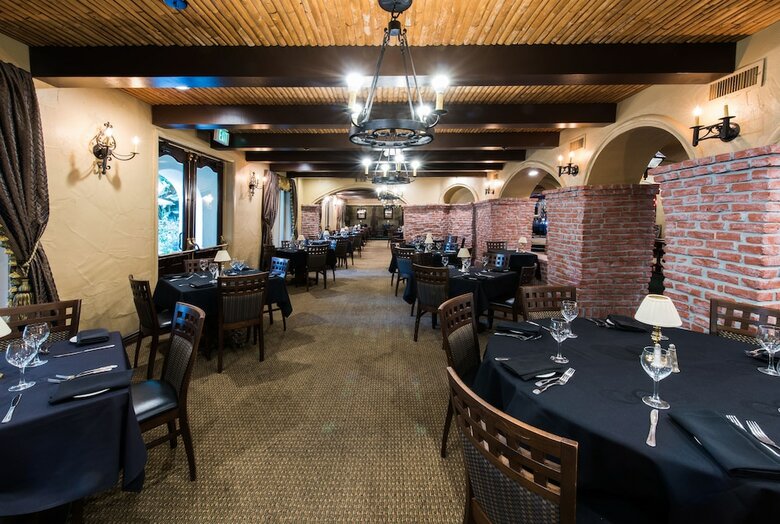 Vanllee Hotel And Suites