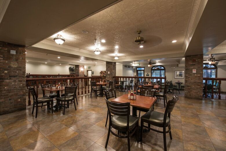 Vanllee Hotel And Suites
