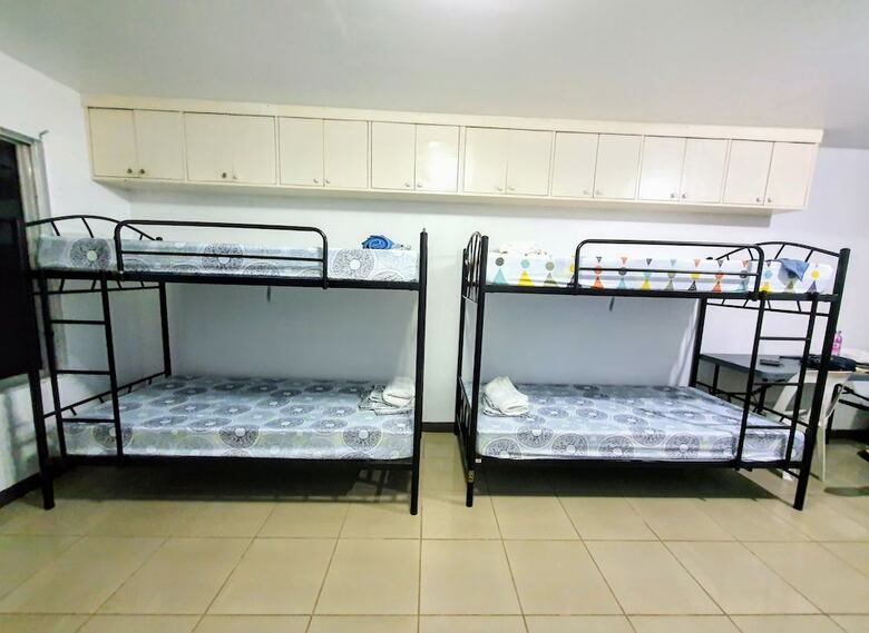 Hostal Sr Hostel - Adults Only