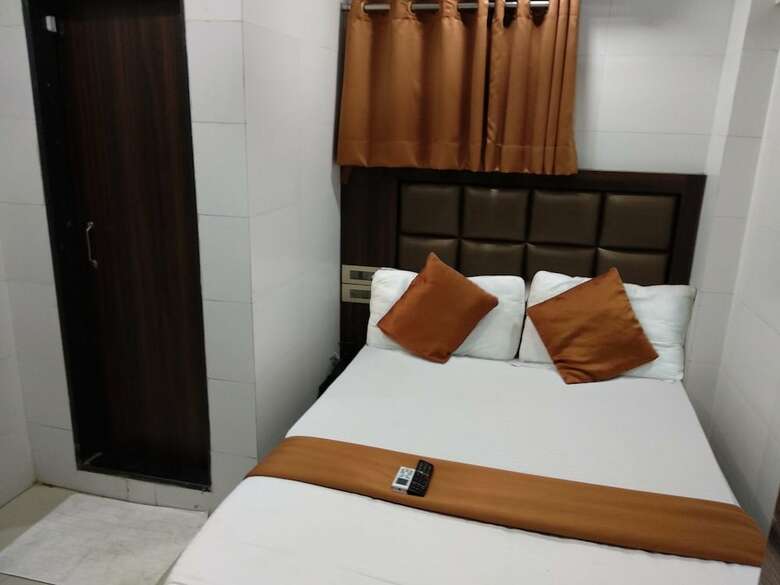 Hotel Karishma Dadar