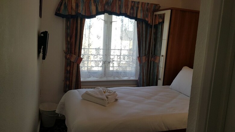 Hotel Andorra Guest Accommodation