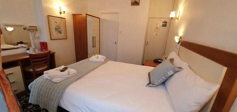 Hotel Andorra Guest Accommodation
