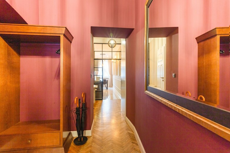 Mr 3 Apartments