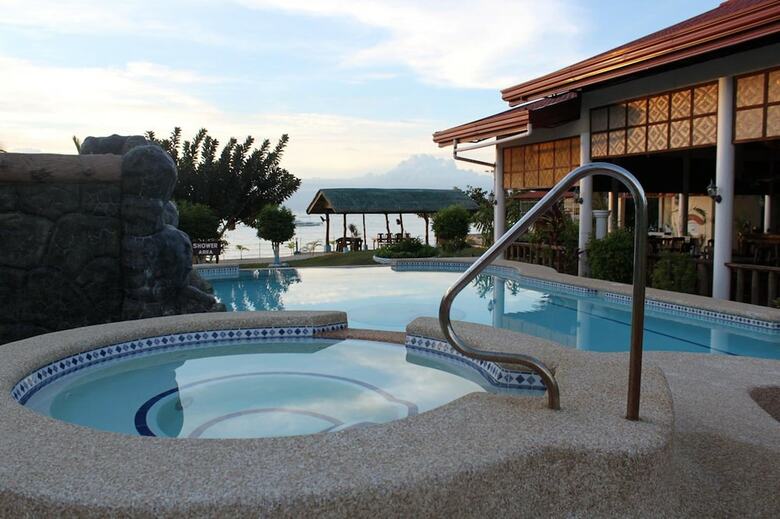 Hotel Bonita Oasis Beach Resort