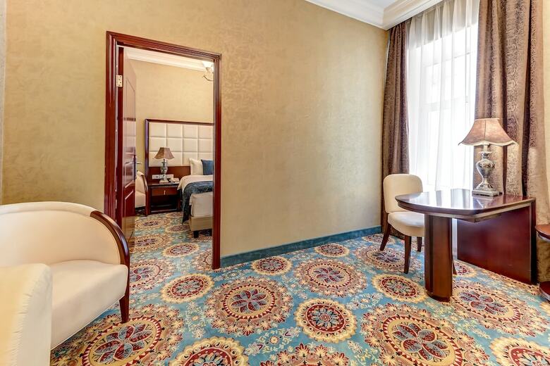 Hotel Nevskiy Eclectic By Akyan