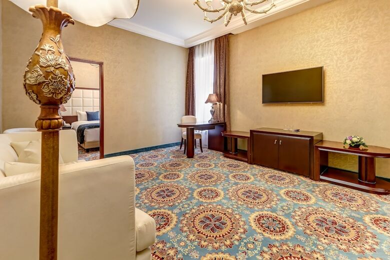 Hotel Nevskiy Eclectic By Akyan