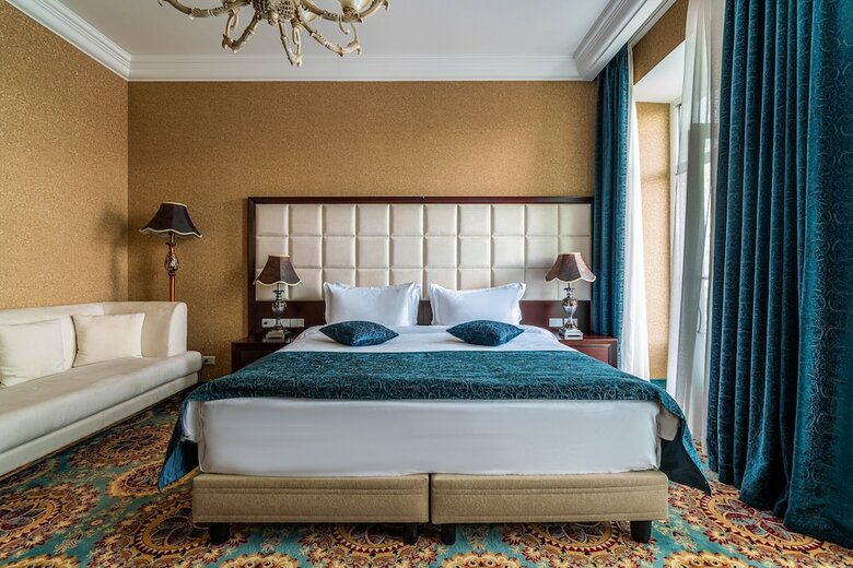 Hotel Nevskiy Eclectic By Akyan
