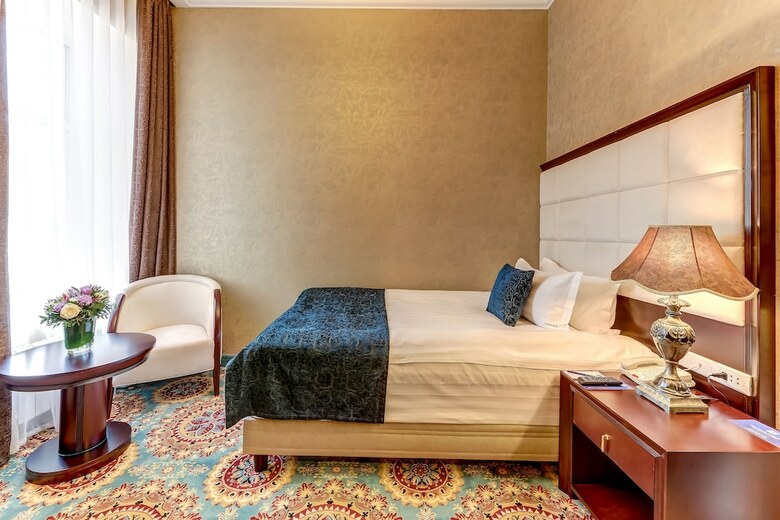 Hotel Nevskiy Eclectic By Akyan