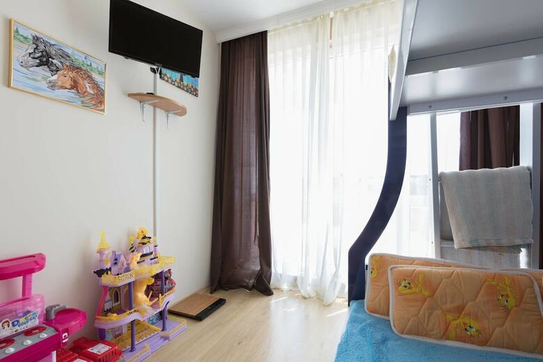 Aparthotel Two Bedroom Apartment With Large Balcony