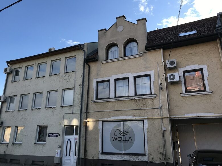 Lotusz Apartments