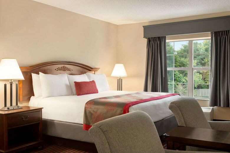 Hotel Ramada By Wyndham Pigeon Forge North