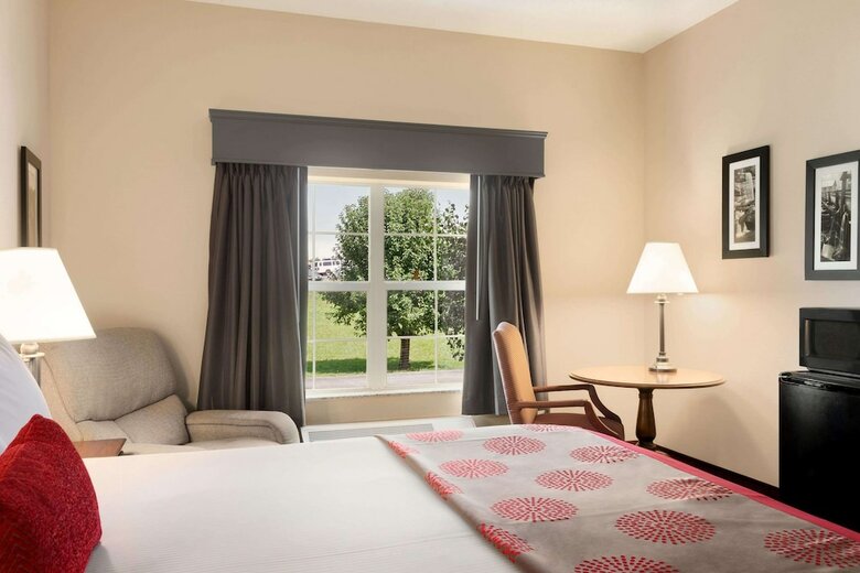 Hotel Ramada By Wyndham Pigeon Forge North
