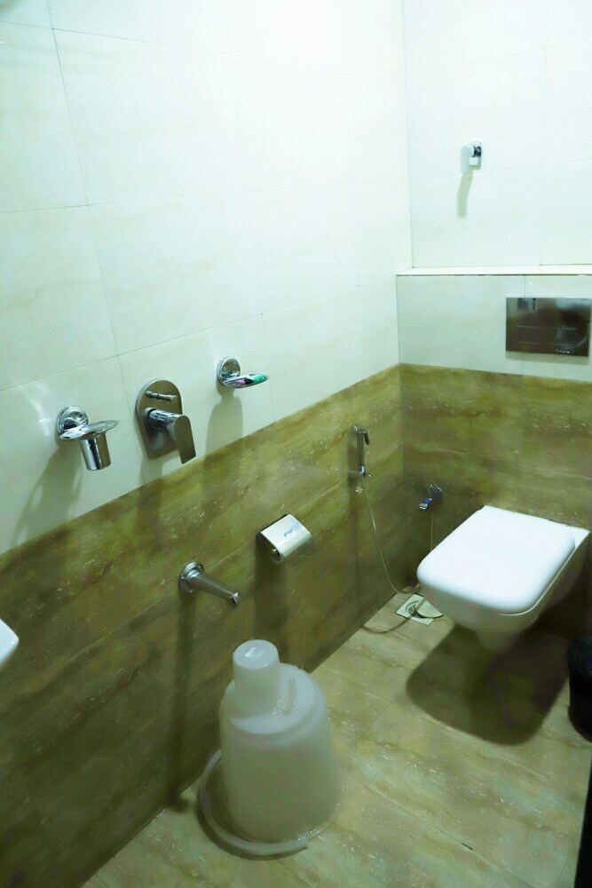Hotel Airport Inn Residency