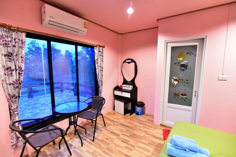 Hotel Chomlay Room & Restaurant