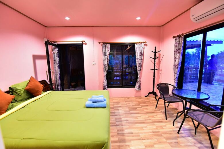 Hotel Chomlay Room & Restaurant