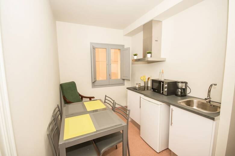 Apartamentos Center Plaza Figueres
