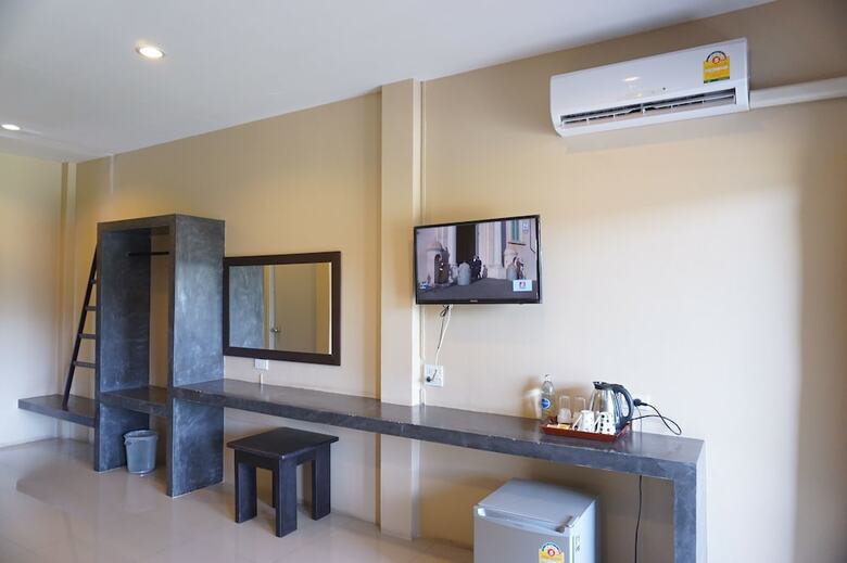 Ploenjai Hotel Ranong
