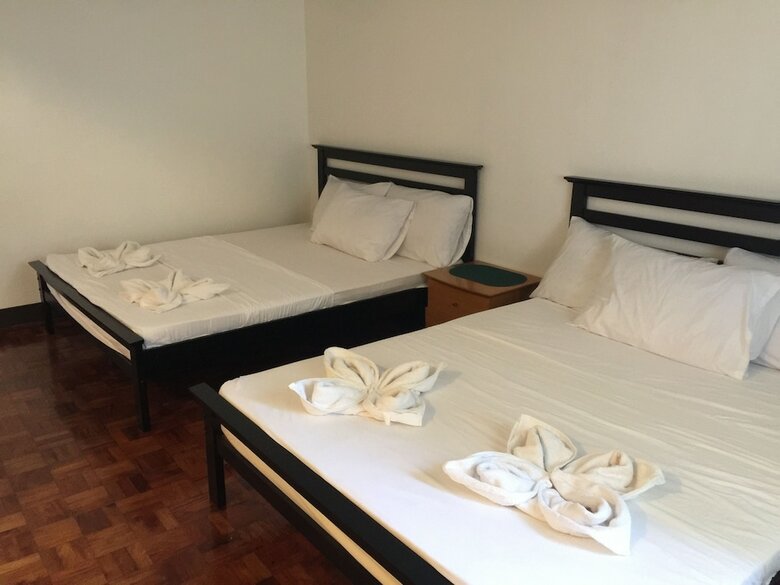 Hotel Ofw At Crowne Bay Tower