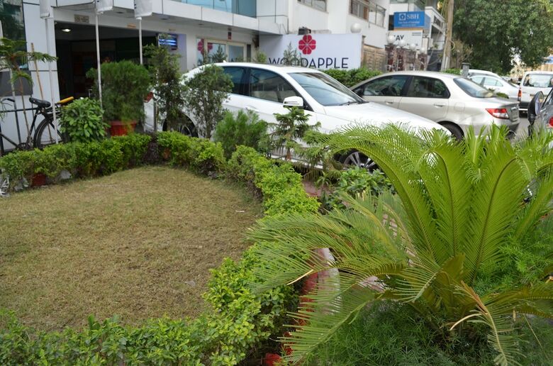 Hotel Woodapple Residency