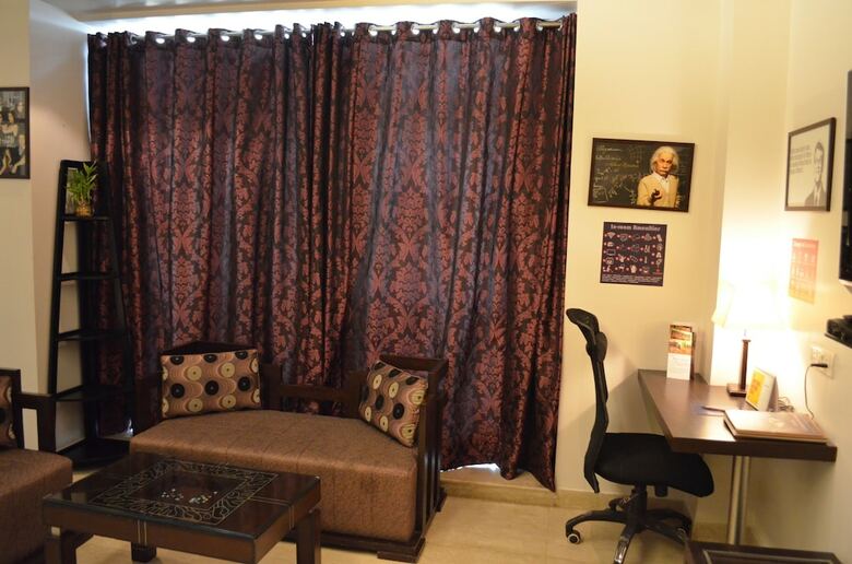 Hotel Woodapple Residency