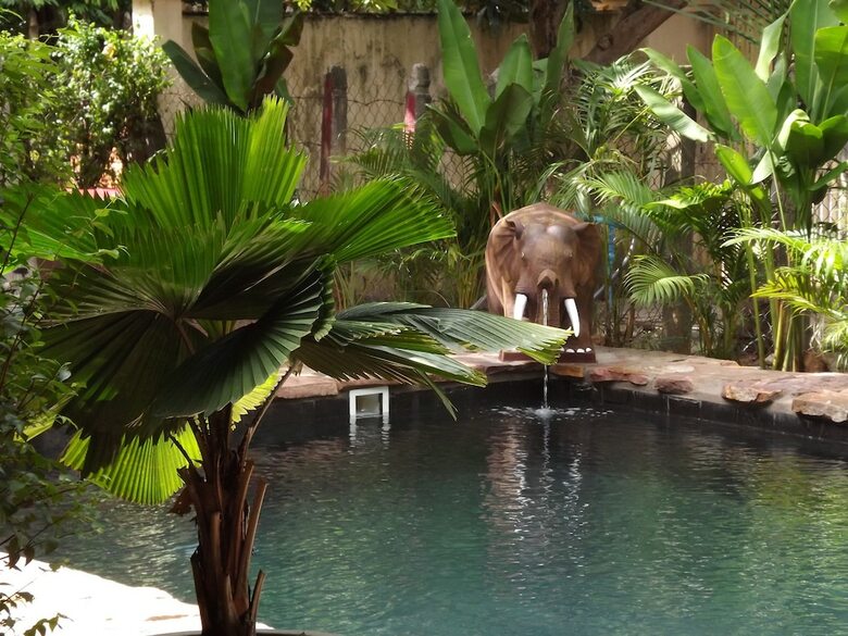 Hotel Manuelaeric Homestay