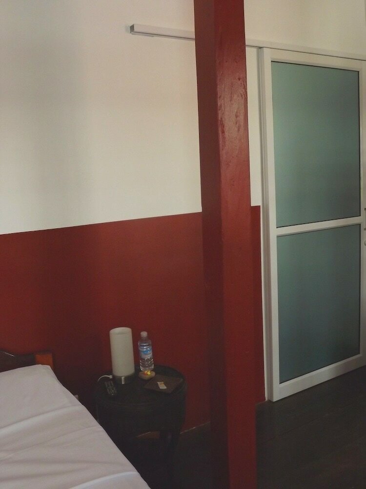Hotel Manuelaeric Homestay