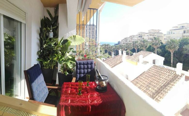 Apartamentos Nueva Torrequebrada