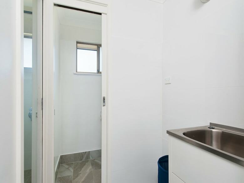 A Top Place, 31 Kerrigan Street