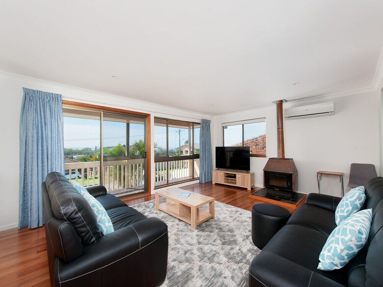 A Top Place, 31 Kerrigan Street