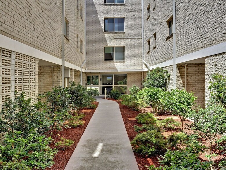 Apartamentos Shoal Bay Road, Del Rae, Unit 18, 25